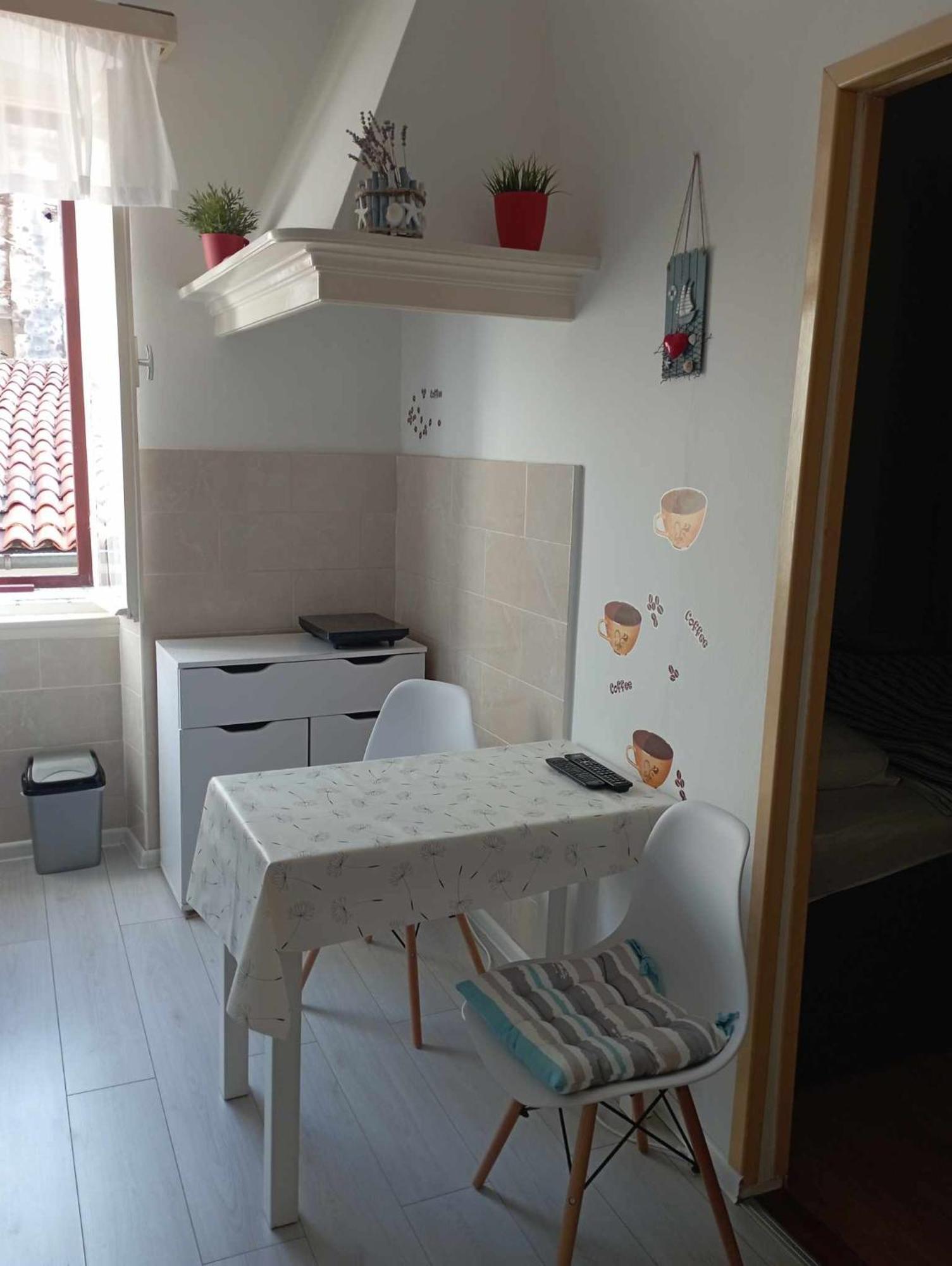 Apartman Angela Ровінь Екстер'єр фото