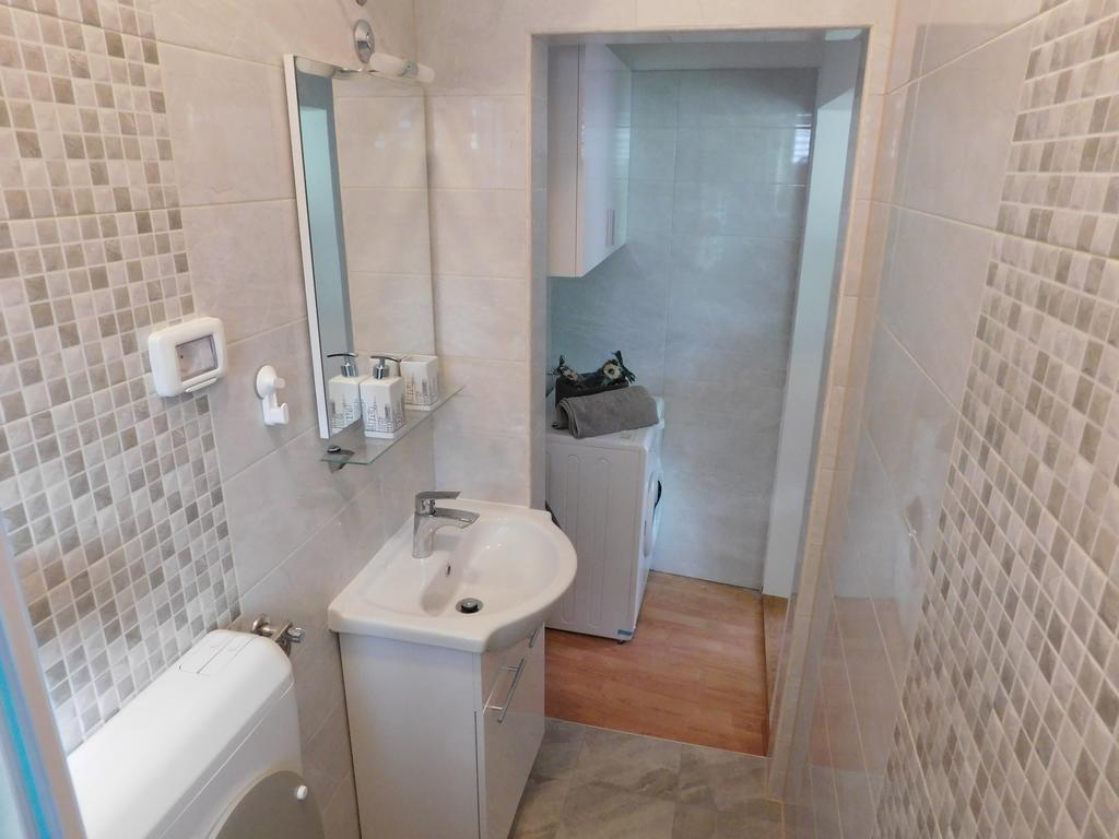 Apartman Angela Ровінь Екстер'єр фото